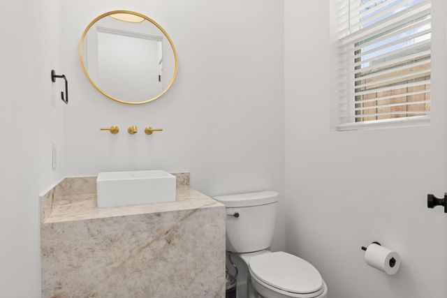 4309 Floyd Street B, Houston, TX 77007