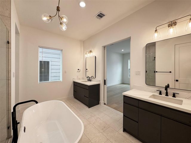 4309 Floyd Street B, Houston, TX 77007