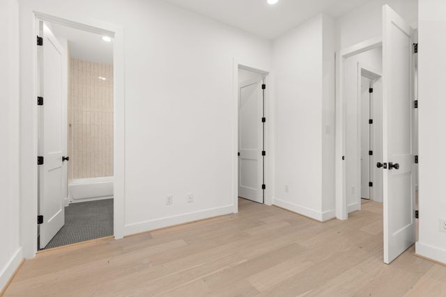 4309 Floyd Street B, Houston, TX 77007