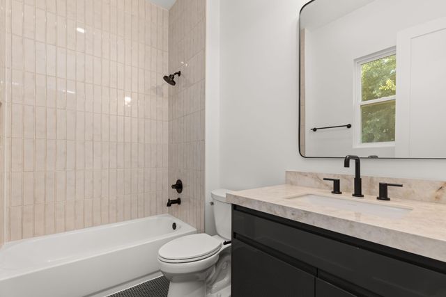 4309 Floyd Street B, Houston, TX 77007