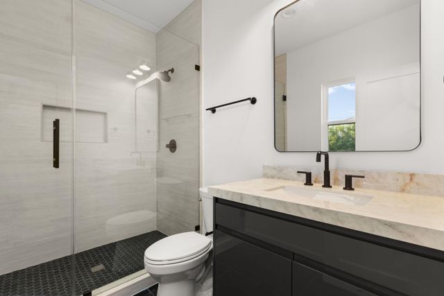 4309 Floyd Street B, Houston, TX 77007