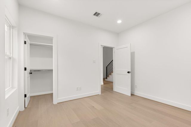 4309 Floyd Street B, Houston, TX 77007