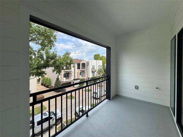 4309 Floyd Street B, Houston, TX 77007