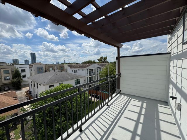 4309 Floyd Street B, Houston, TX 77007