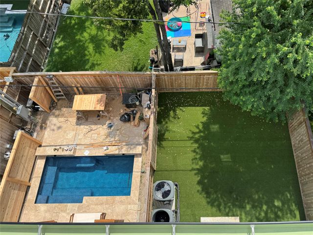 4309 Floyd Street B, Houston, TX 77007