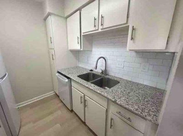 8427 Hearth Drive 34, Houston, TX 77054