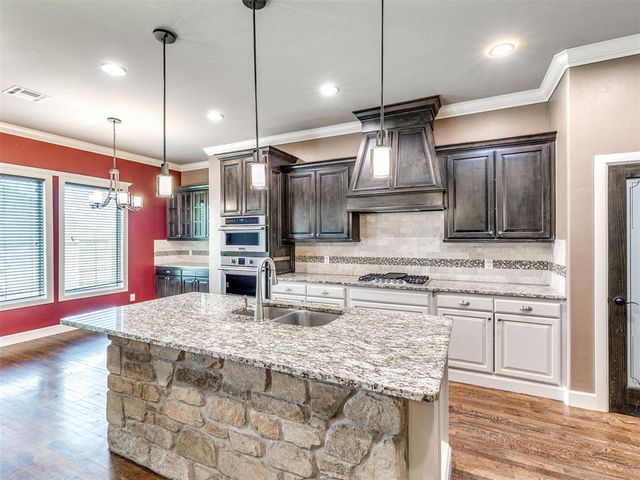 10825 NW 34th Street, Yukon, OK 73099
