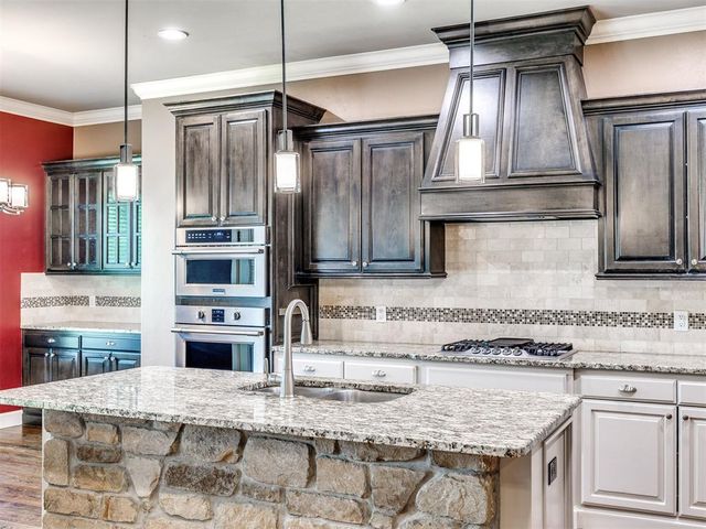 10825 NW 34th Street, Yukon, OK 73099