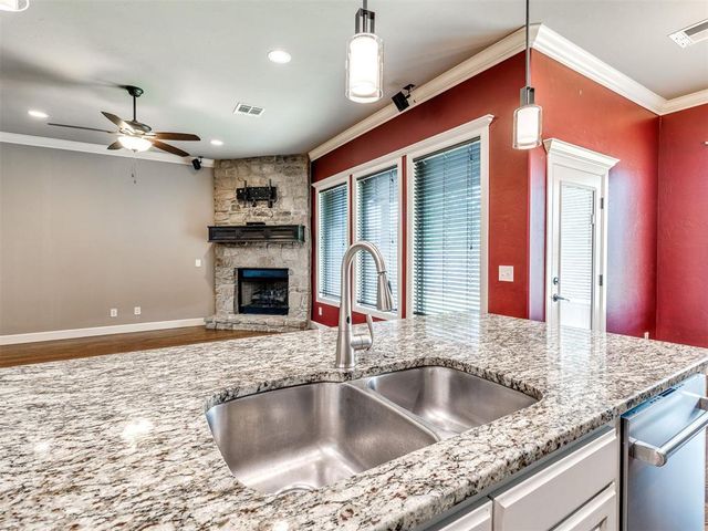10825 NW 34th Street, Yukon, OK 73099