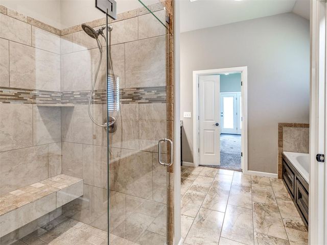10825 NW 34th Street, Yukon, OK 73099