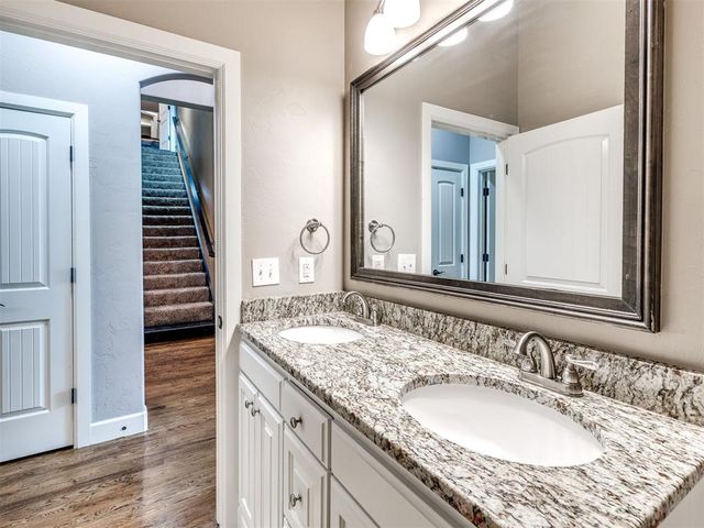 10825 NW 34th Street, Yukon, OK 73099