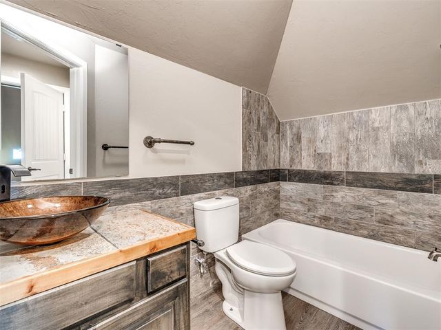 10825 NW 34th Street, Yukon, OK 73099