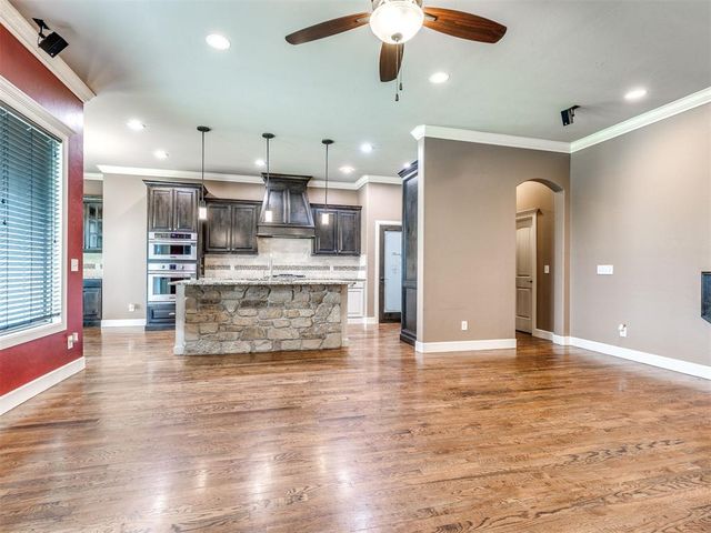 10825 NW 34th Street, Yukon, OK 73099