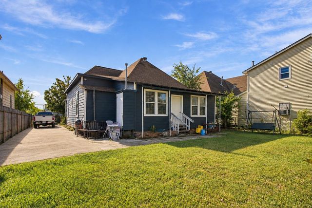 2120 Everett Street, Houston, TX 77009