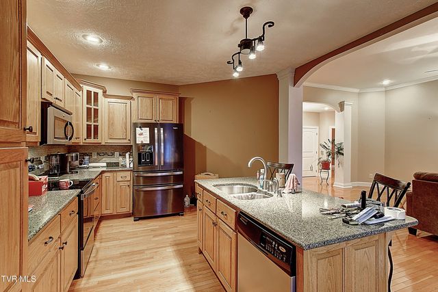 295 Sunrise Drive, Elizabethton, TN 37643