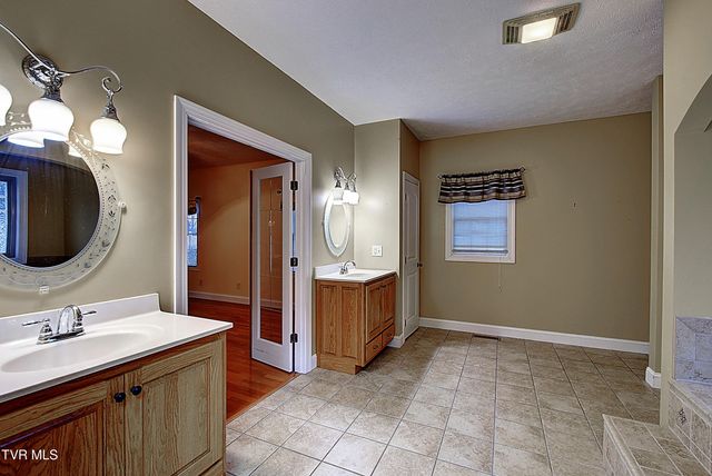 295 Sunrise Drive, Elizabethton, TN 37643