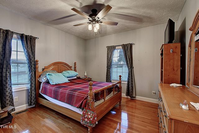 295 Sunrise Drive, Elizabethton, TN 37643