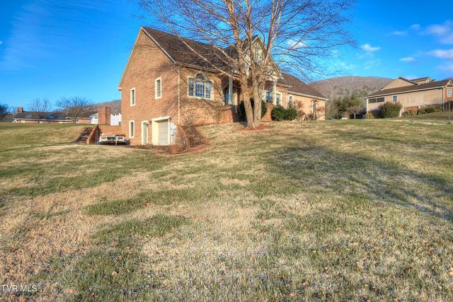 295 Sunrise Drive, Elizabethton, TN 37643