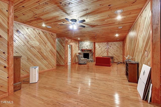 295 Sunrise Drive, Elizabethton, TN 37643