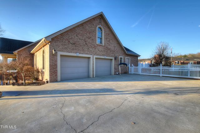 295 Sunrise Drive, Elizabethton, TN 37643