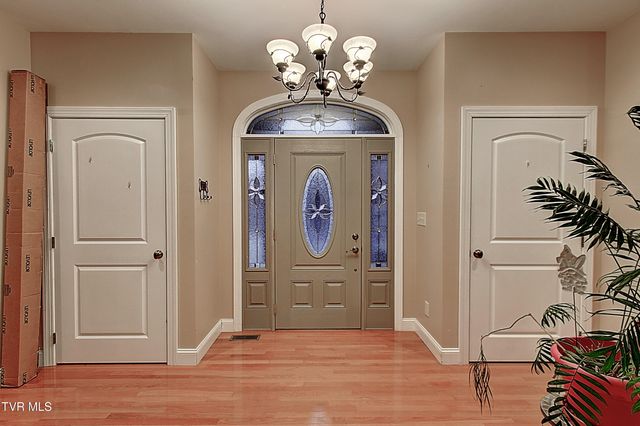 295 Sunrise Drive, Elizabethton, TN 37643