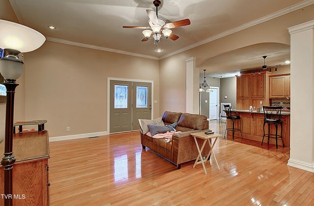 295 Sunrise Drive, Elizabethton, TN 37643