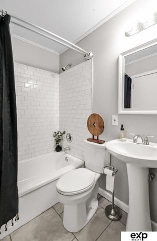 1506 N 76 Street, Omaha, NE 68114