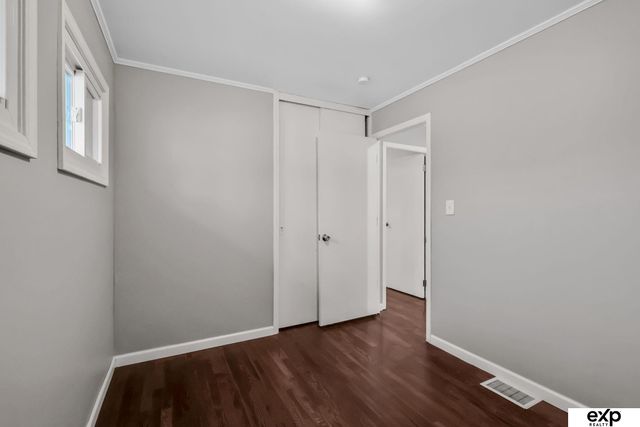 1506 N 76 Street, Omaha, NE 68114