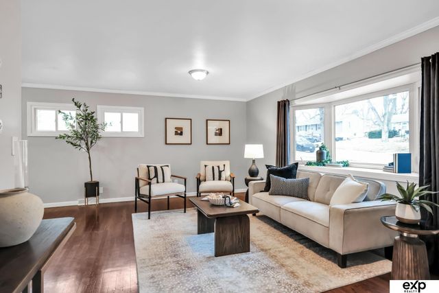 1506 N 76 Street, Omaha, NE 68114