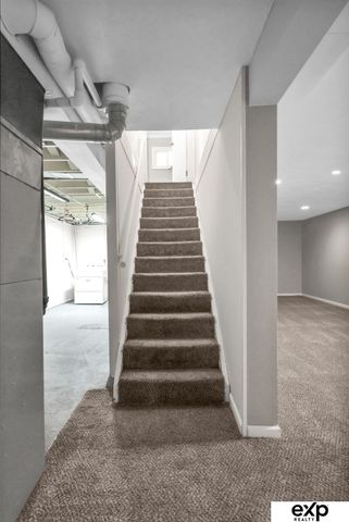 1506 N 76 Street, Omaha, NE 68114