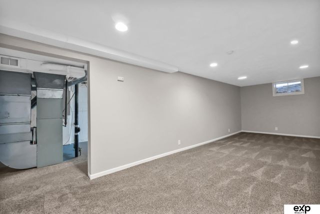 1506 N 76 Street, Omaha, NE 68114