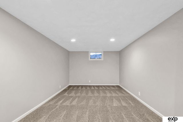 1506 N 76 Street, Omaha, NE 68114