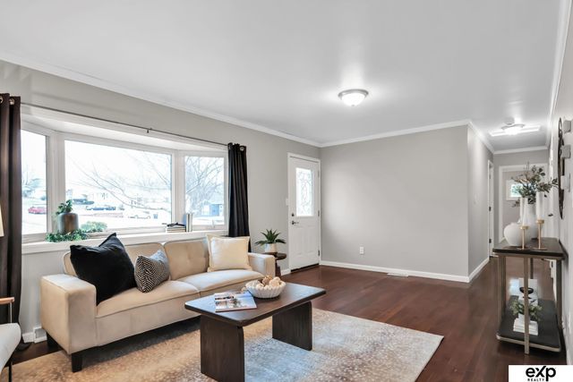 1506 N 76 Street, Omaha, NE 68114