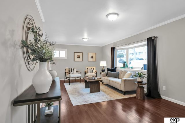 1506 N 76 Street, Omaha, NE 68114