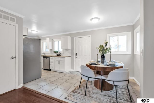 1506 N 76 Street, Omaha, NE 68114