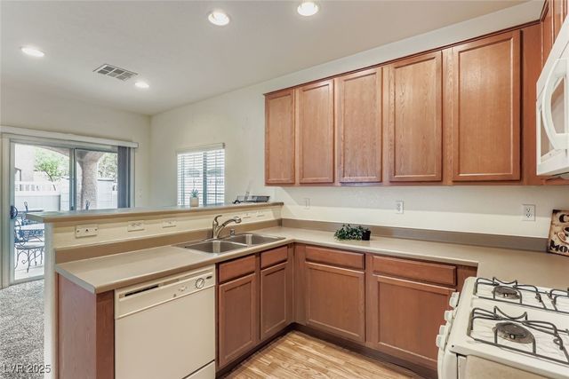 955 Wembly Hills Place, Henderson, NV 89011