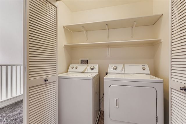 955 Wembly Hills Place, Henderson, NV 89011