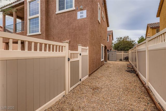 955 Wembly Hills Place, Henderson, NV 89011