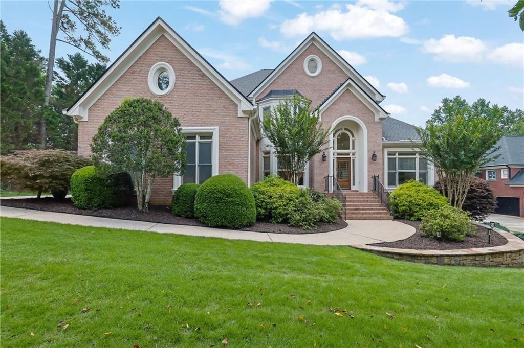 910 Burren Drive, Alpharetta, GA 30004