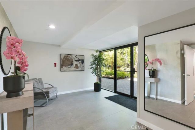 4727 Park Encino Lane 230, Encino, CA 91436