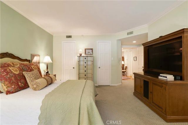 4727 Park Encino Lane 230, Encino, CA 91436