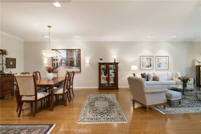 4727 Park Encino Lane 230, Encino, CA 91436