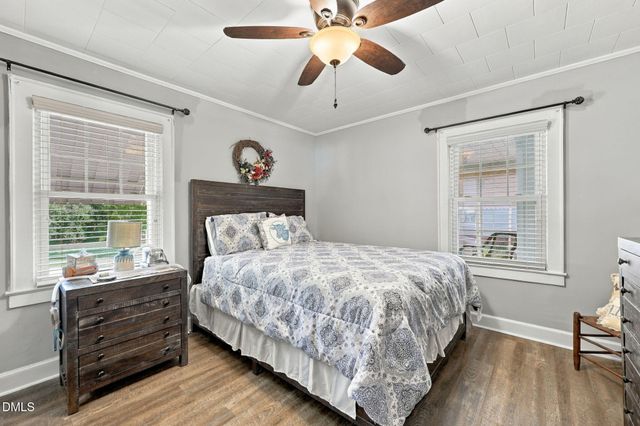 983 N North Carolina Highway 87, Burlington, NC 27217