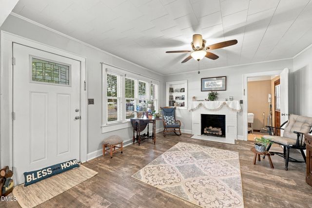 983 N North Carolina Highway 87, Burlington, NC 27217