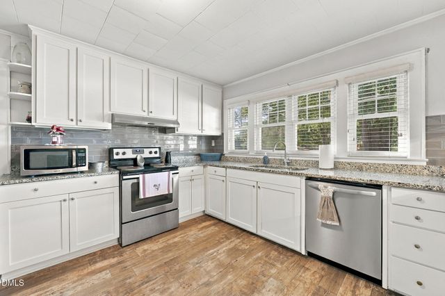 983 N North Carolina Highway 87, Burlington, NC 27217