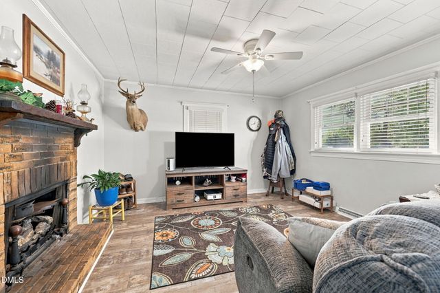 983 N North Carolina Highway 87, Burlington, NC 27217