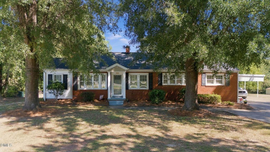 983 N North Carolina Highway 87, Burlington, NC 27217