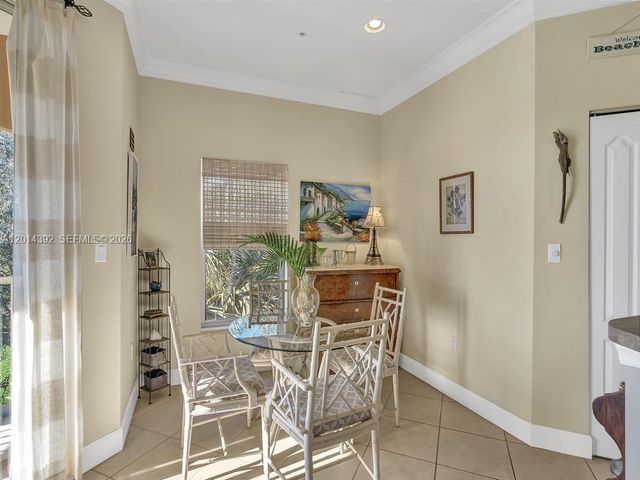 5035 Fairways Circle 305, Vero Beach, FL 32967