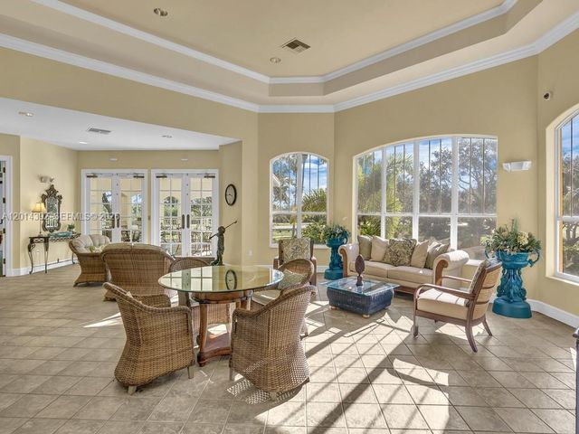 5035 Fairways Circle 305, Vero Beach, FL 32967
