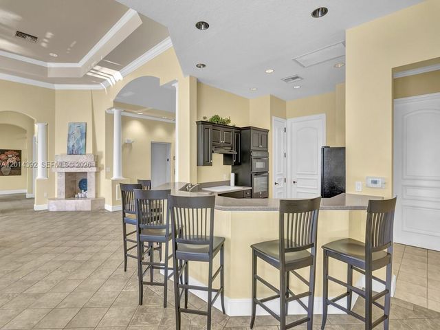 5035 Fairways Circle 305, Vero Beach, FL 32967